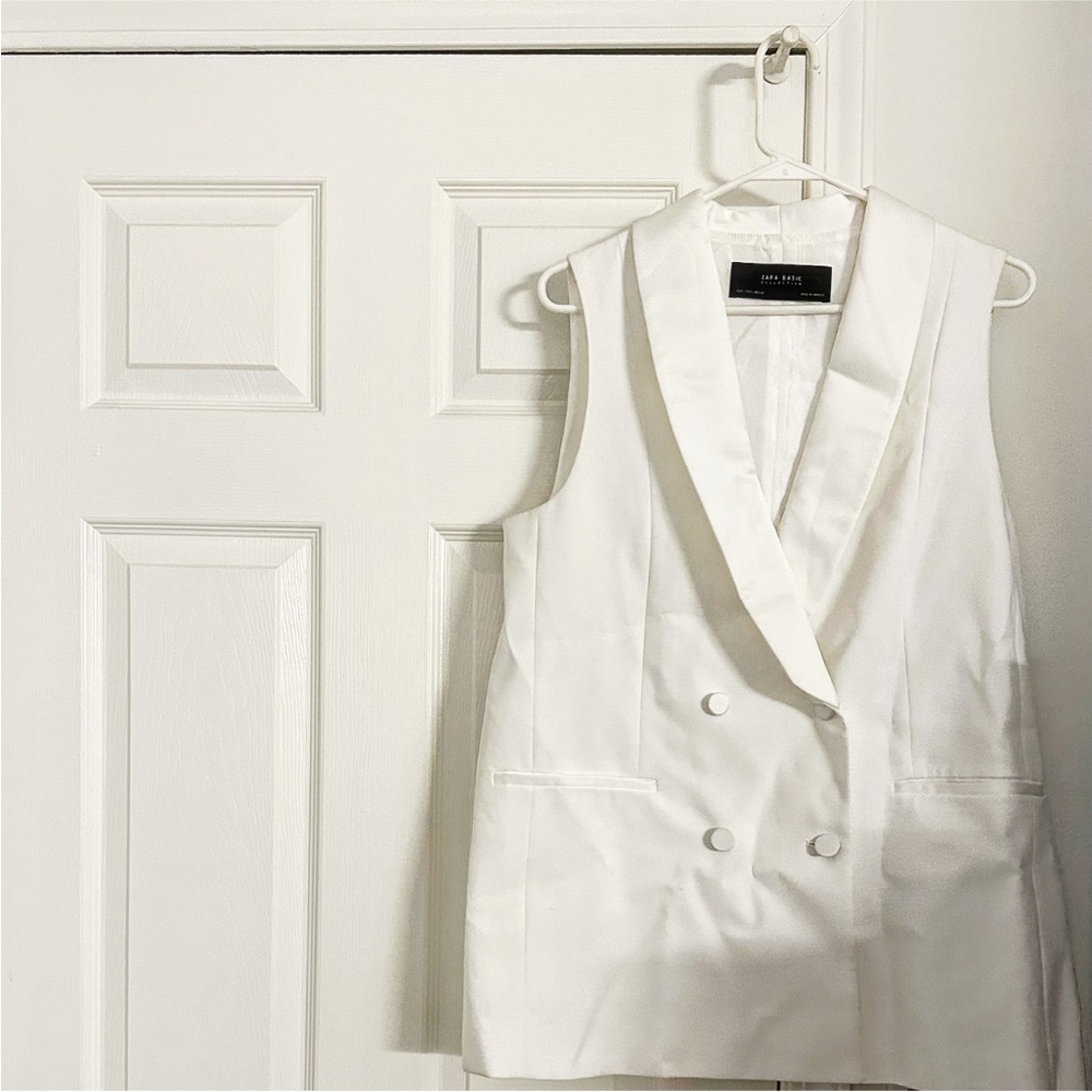 ZARA Sleeveless Blazer, Size Large